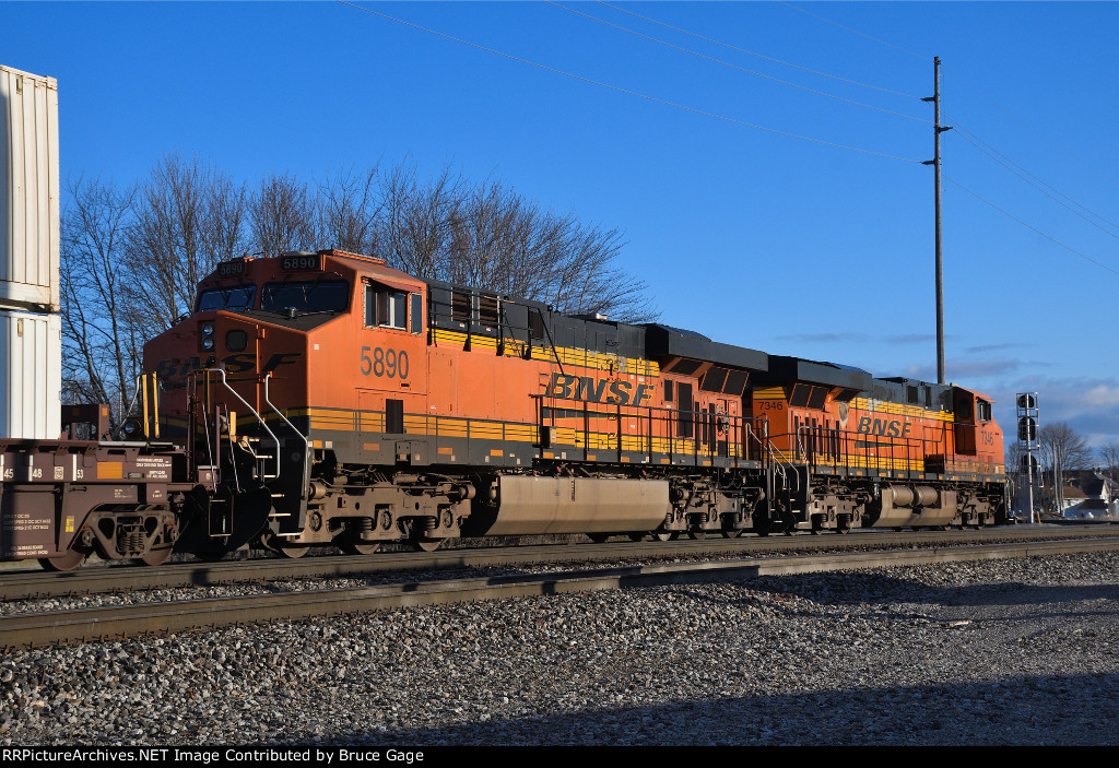 BNSF 5890